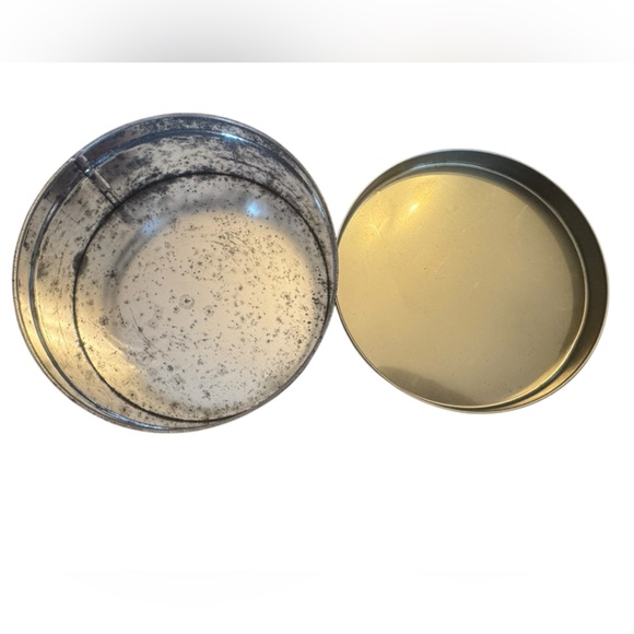 Bear Hug Bear Love Vintage Metal Tin - Picture 6 of 7